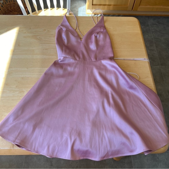 Lulu’s mauve pink backless strappy satin skater dress - Picture 6 of 6